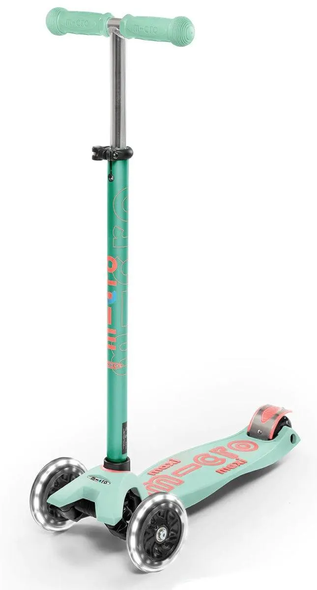 Kids Scooter | Micro Maxi Scooter Deluxe LED | Mint Green